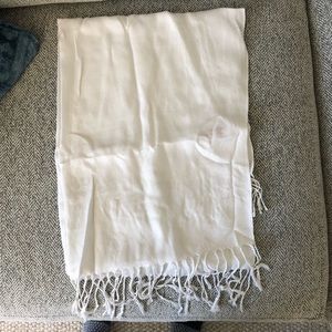 White Pashmina Wrap. BRAND NEW!